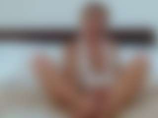 Laura Bentley's Live Sex Cam Show