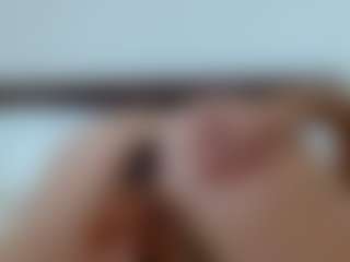 Live cam show with Laura Bentley - HD on Strip Flash - Live Sex Shows
