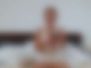 Laura Bentley's Live Sex Cam Show