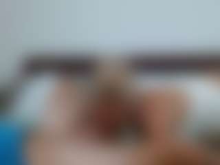 Laura Bentley's Live Sex Cam Show