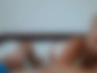 Laura Bentley's Live Sex Cam Show