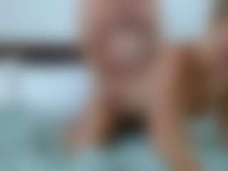 Laura Bentley's Live Sex Cam Show