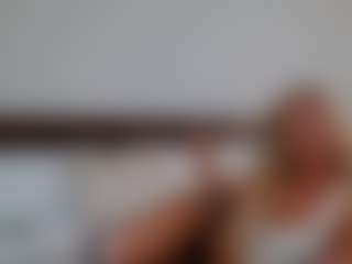 Laura Bentley's Live Sex Cam Show