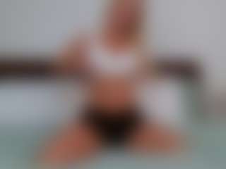 Laura Bentley's Live Sex Cam Show