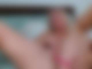 Laura Bentley's Live Sex Cam Show