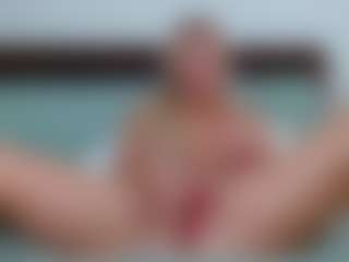 Laura Bentley's Live Sex Cam Show