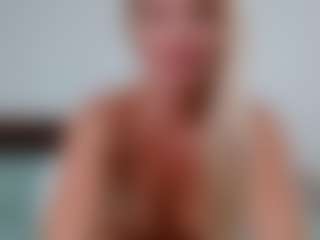 Laura Bentley's Live Sex Cam Show