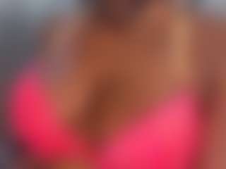 LieonEss's Live Sex Cam Show