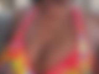 LieonEss's Live Sex Cam Show