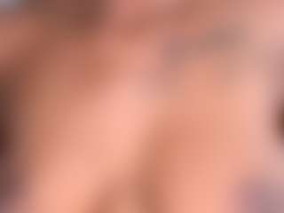 LieonEss's Live Sex Cam Show
