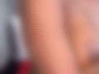 LieonEss's Live Sex Cam Show