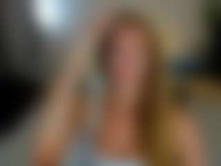 Live cam show with Stacy - Skinny on CamClone