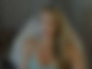 Live cam show with Stacy - Tease on liverealitysex.com