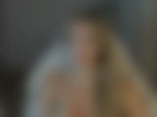 Live cam show with Stacy - Cute on Camming Site