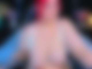 Live cam show with BettyDark - Nature on luckytryst.com