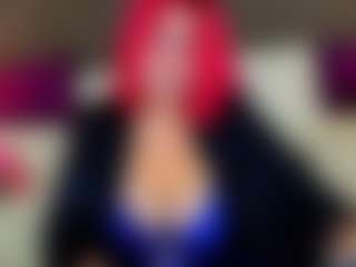 Live cam show with BettyDark - Hairy Pussy on Fling VIP Chat