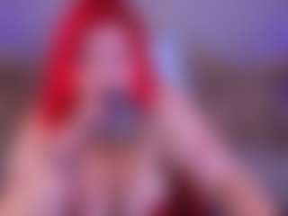Live cam show with BettyDark - Lesbian on Camsoda