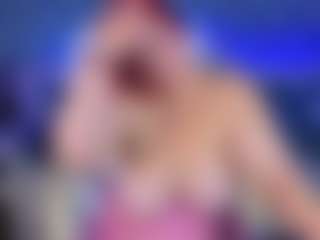 Live cam show with BettyDark - Public Red Hair on AdultVida.com