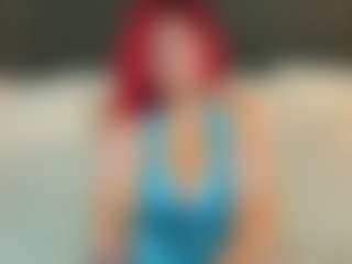 Live cam show with BettyDark - Lesbian on Dare Cams