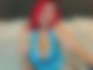 Live cam show with BettyDark - Lesbian on Lustler