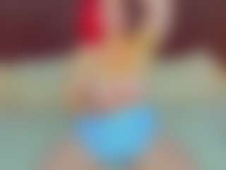 Live cam show with BettyDark - Hairy Pussy on sexylive.show