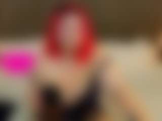 Live cam show with BettyDark - Tittyfuck on Dare Cams