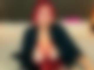 Live cam show with BettyDark - Bedroom Red Hair on Camsoda