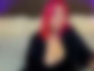 Live cam show with BettyDark - Public Red Hair on Camming Site