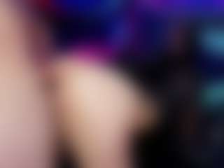 Live cam show with Madison-camhot - Facial Piercings on Camsoda