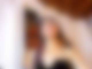 Live cam show with sofii-carter - Public on Streamer API