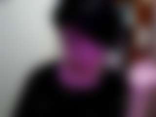 Live cam show with Camelia Saenz - Shaved on Camsoda
