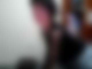 Camelia Saenz's Live Sex Cam Show
