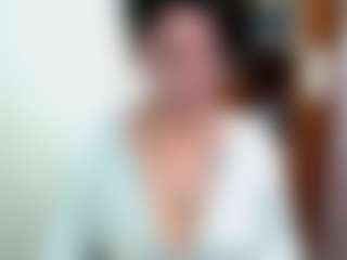 Camelia Saenz's Live Sex Cam Show