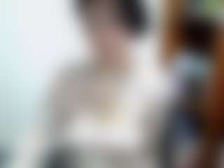 Live cam show with Camelia Saenz - Cute on Gym Cam Girls