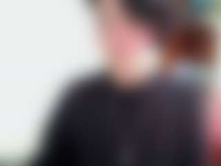 Live cam show with Camelia Saenz - Shaved on Dolls Live