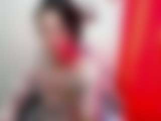 Live cam show with Camelia Saenz - Cute on Camsoda