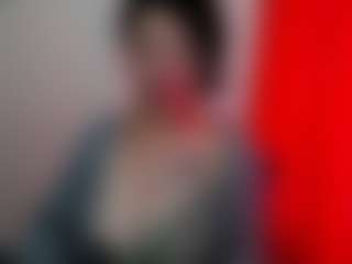 Live cam show with Camelia Saenz - Big Ass on Camsoda