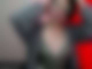 Camelia Saenz's Live Sex Cam Show