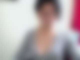 Live cam show with Camelia Saenz - Nipple Piercings on liverealitysex.com