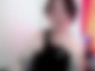 Live cam show with Camelia Saenz - Solo on live18s.com