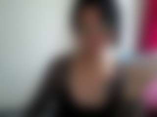 Camelia Saenz's Live Sex Cam Show
