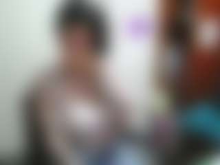 Camelia Saenz's Live Sex Cam Show
