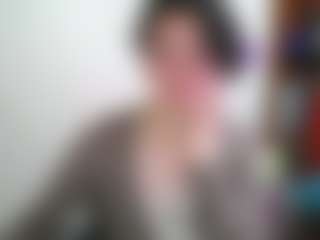 Camelia Saenz's Live Sex Cam Show
