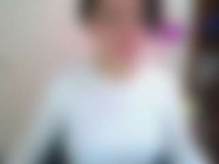 Live cam show with Camelia Saenz - Deepthroat on liverealitysex.com