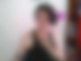 Camelia Saenz's Live Sex Cam Show