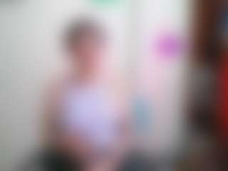 Live-camshow met Camelia Saenz - Solo op Camsoda