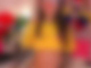 Live cam show with SamaraJune - Hairy Pussy on livesuperchat.net