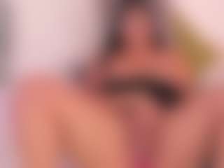Live cam show with dahiana-cute - Dirty on Uber Horny
