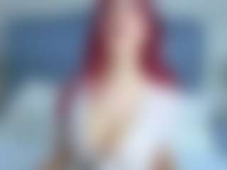 Live cam show with ElizabetthKitty - Athletic on Dare Cams