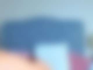Live cam show with ElizabetthKitty - Bikini on xplaylive.com